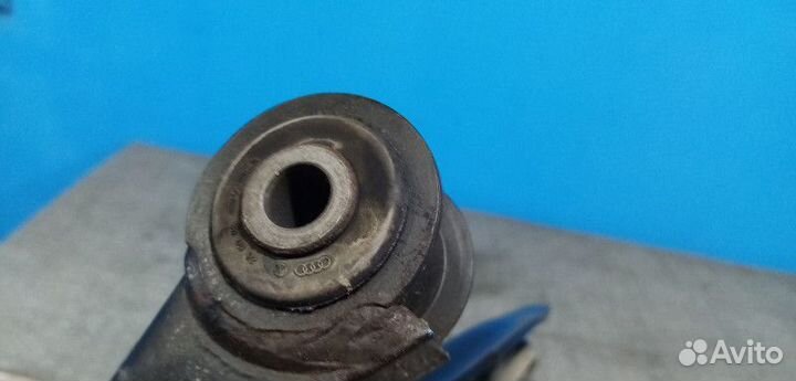 Рычаг передний правый Skoda Rapid