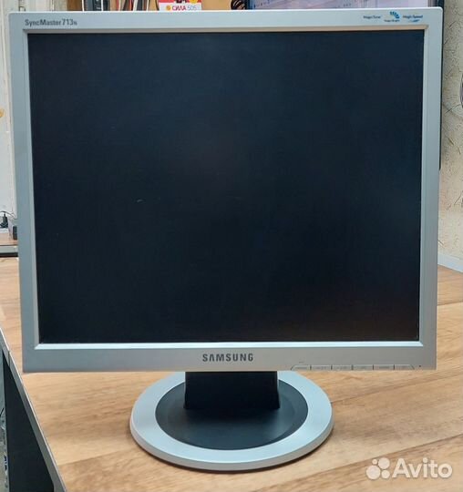 Монитор Samsung 713N