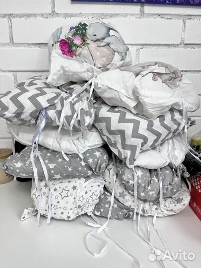 Бортики в детскую кроватку