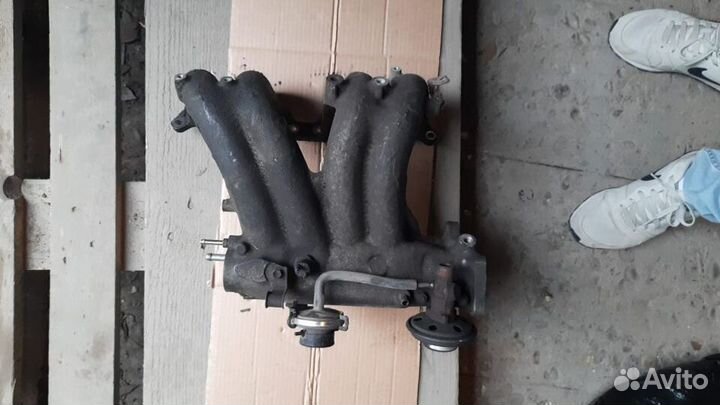 Впускной коллектор Тойота Карина 3S-FE 2.0л