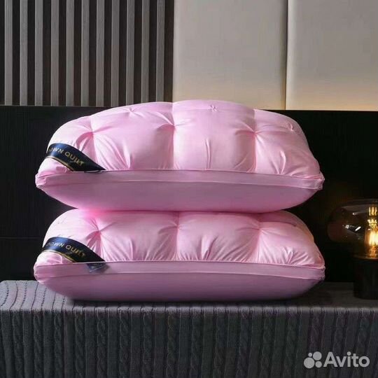 Пуховая подушка Hilton Garden