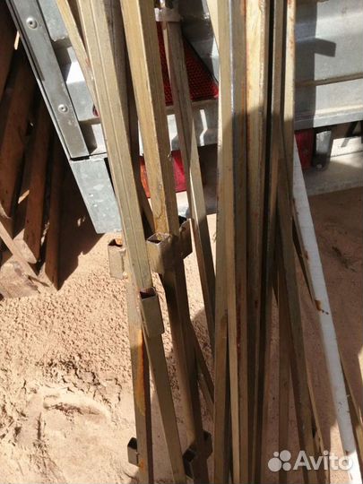 Металлический каркас для джинсов