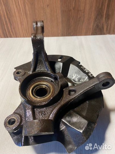 Кулак передний правый Hyundai Solaris RB G4FC