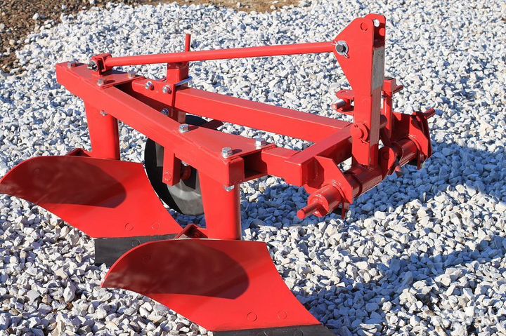 Плуг,2 корпуса