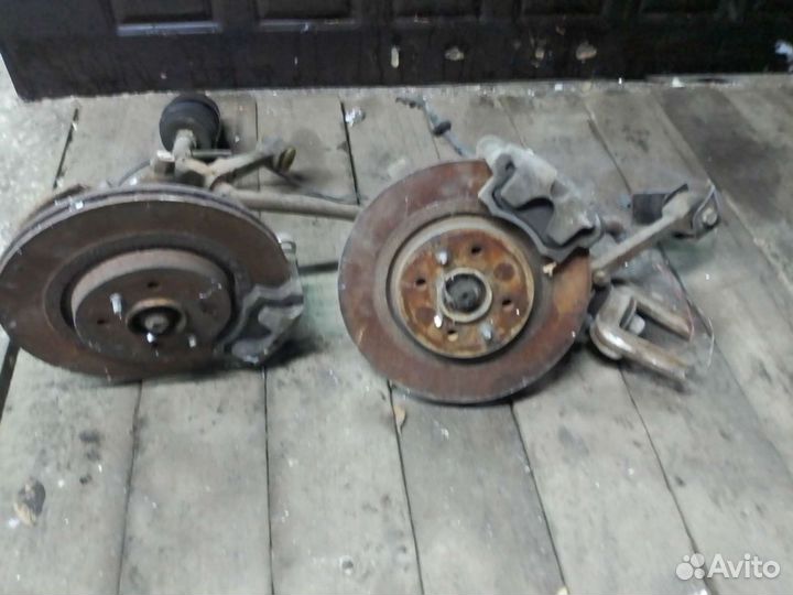 Ступицы в сборе на Ладу Гранту