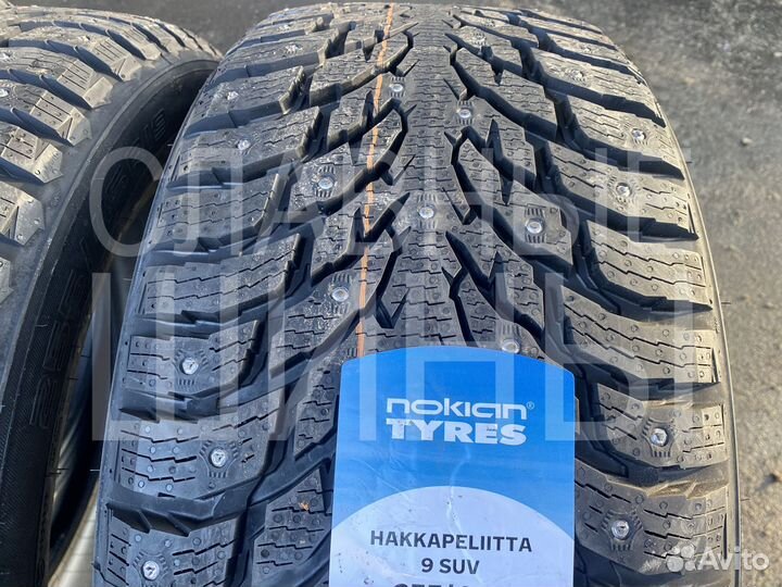Nokian Tyres Hakkapeliitta 9 235/45 R18 98T