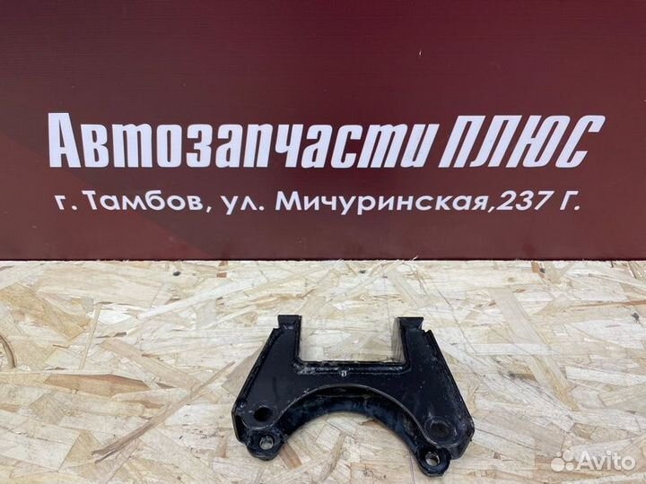 Кронштейн кпп левый Volkswagen Polo