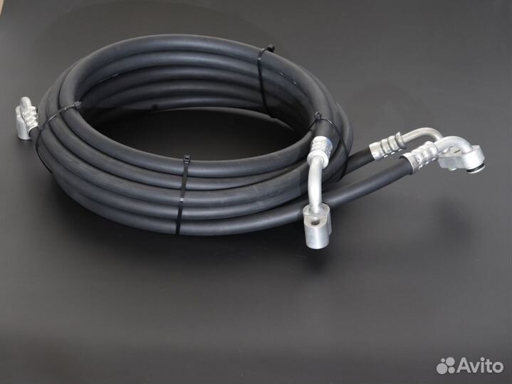 Toyota Land cruiser 200 шланги зад. кондиционера