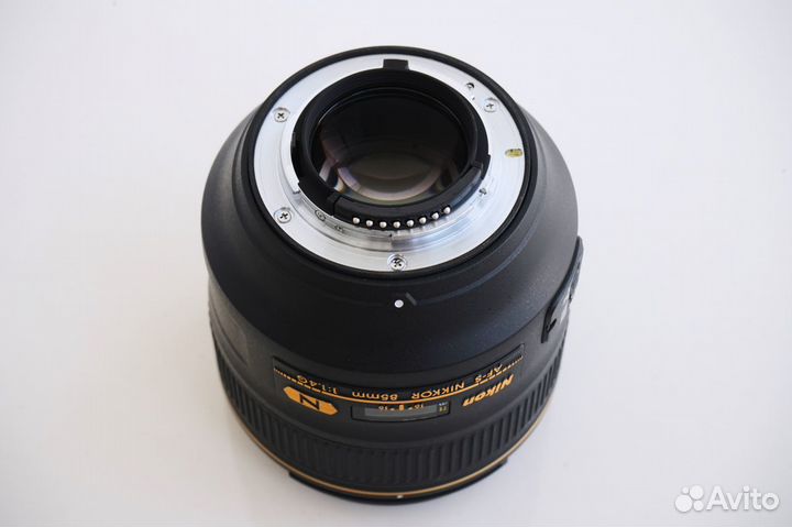 Объектив Nikon Nikkor 85mm f/1.4G AF-S