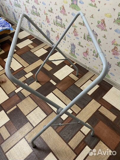 Ванночка для купания с подставкой