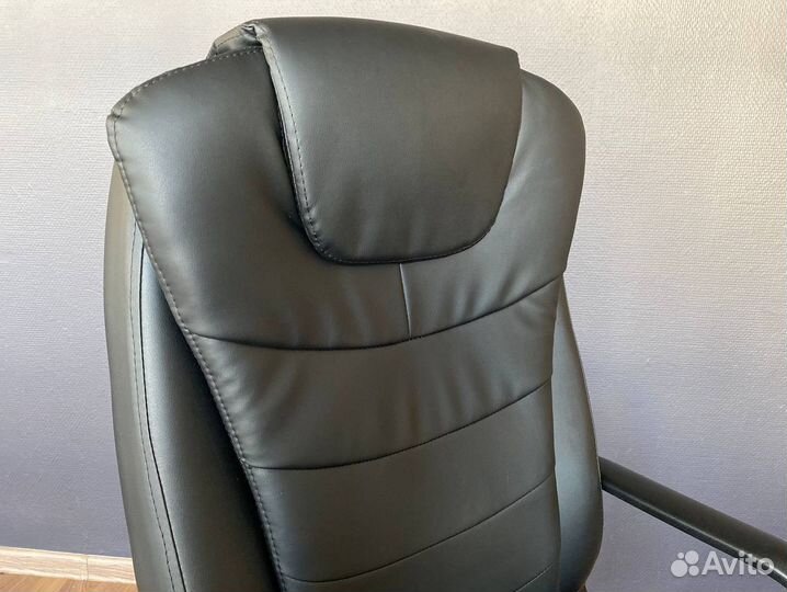 Компьютерное кресло. Кресло руководителя