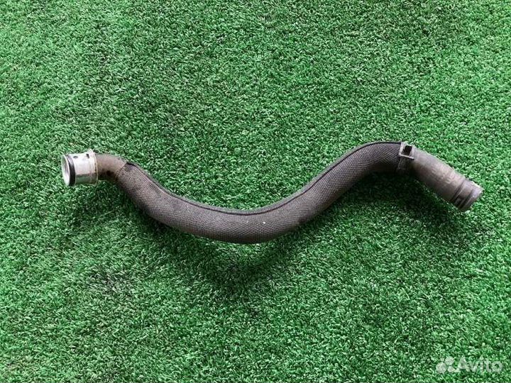 Патрубок расширительного бачка Mercedes-Benz