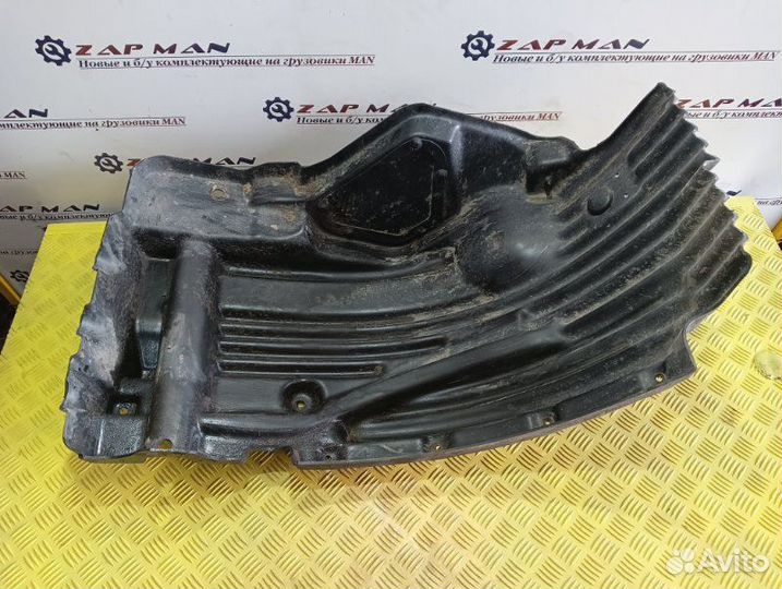 Подкрылок передний левый Man Tgl
