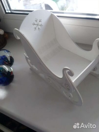 Сани декоративные