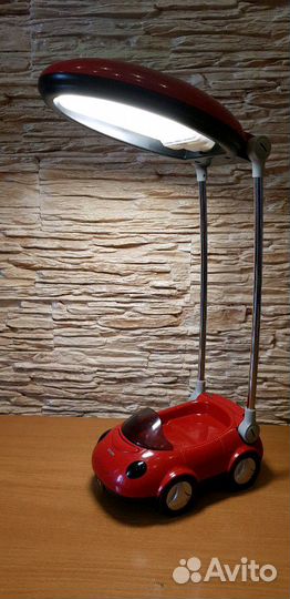 Продам лампу настольную 