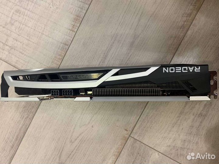 Sapphire AMD Radeon RX 6700XT nitro+