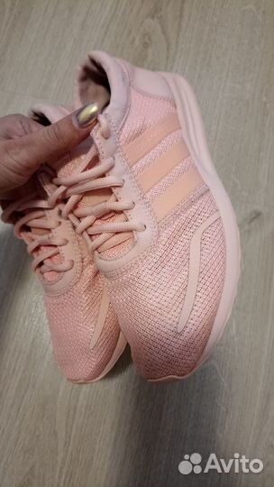 Кроссовки Adidas размер 36