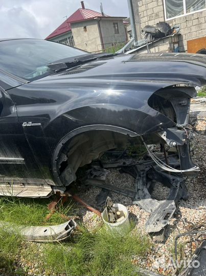 Крыло ML W164 AMG 63 2008 M - класс