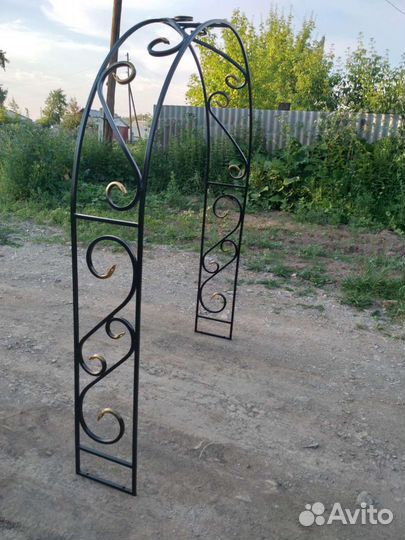 Арка садовая