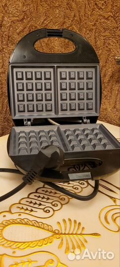 Вафельница василиса 5400