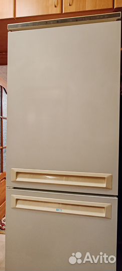 Холодильник б/у