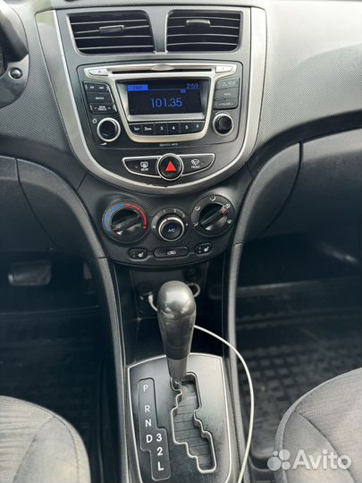 Hyundai Solaris 1.4 AT, 2015, 275 000 км