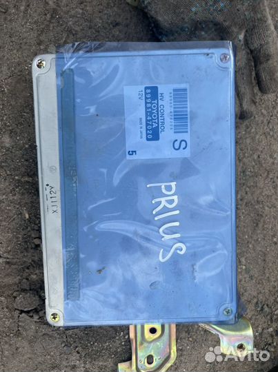 Блок управления двс Toyota Prius NHW 10 11
