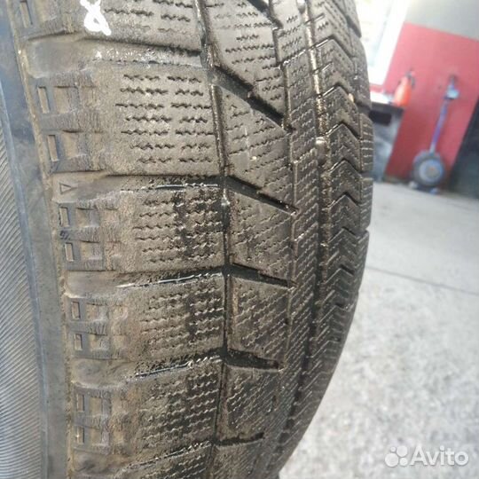 Bridgestone Blizzak VRX 225/60 R18