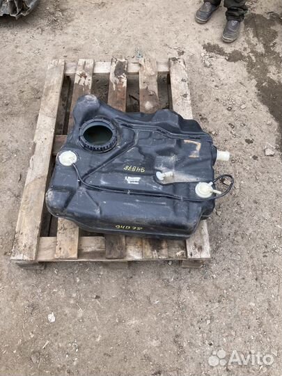 Бак топливный для Ford Focus 2 2005-2011