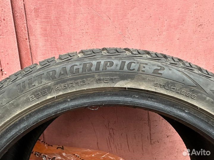 Goodyear UltraGrip 2 225/45 R18 95