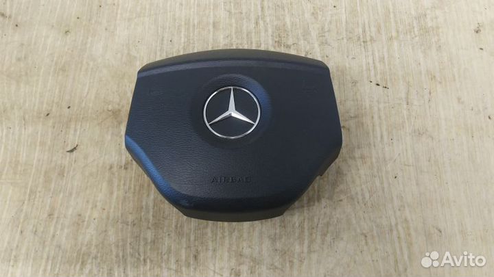 Подушка безопасности водителя Mercedes-Benz ML164 / W164