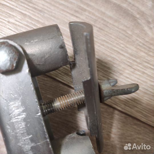 Ледобур титановый