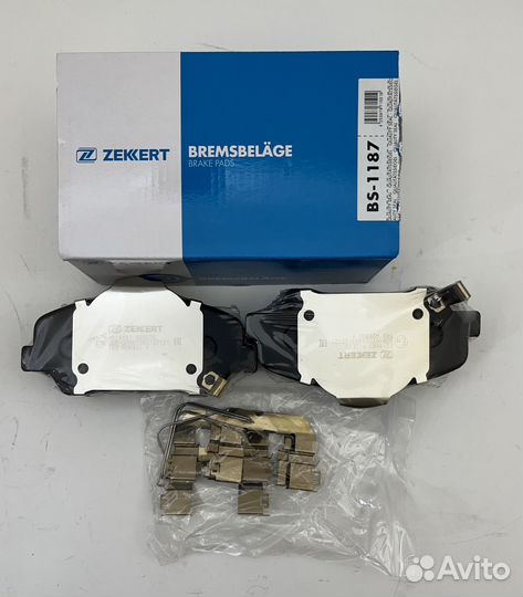 Комплект тормозных колодок Zekkert