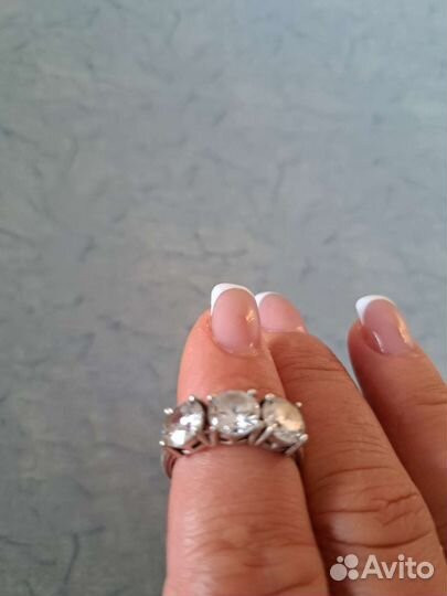 Серебряное кольцо