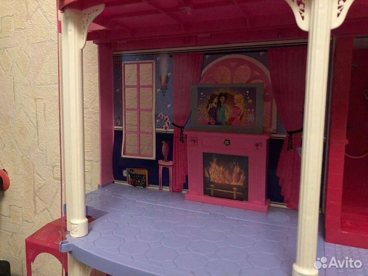 Домик для кукол Barbie лифт, свет, аудиоэффекты