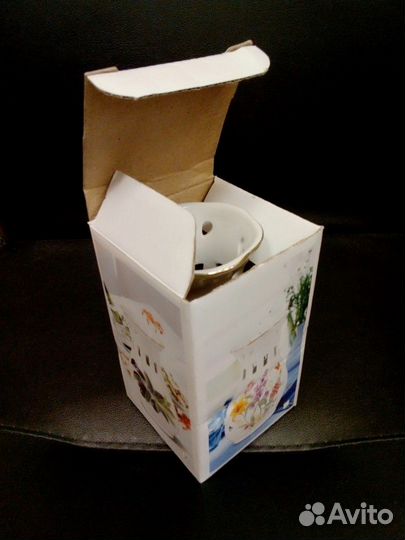 Ваза фарфоровая