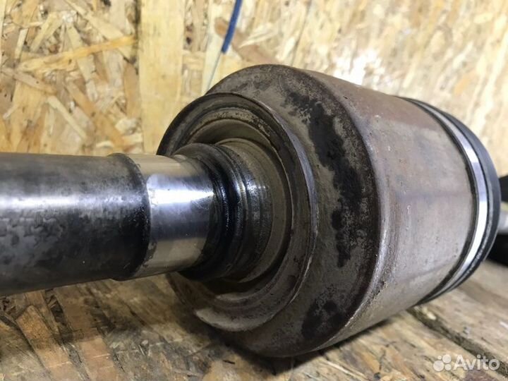 Привод задний правый Land Rover Range Rover Sport