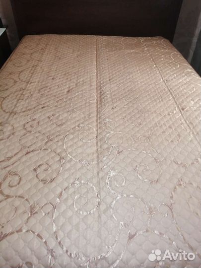 Покрывало на кровать