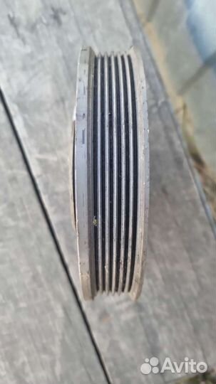 Шкив коленвала с демпфером в сборе