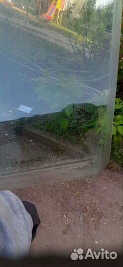 Передние боковые стекла galant 8