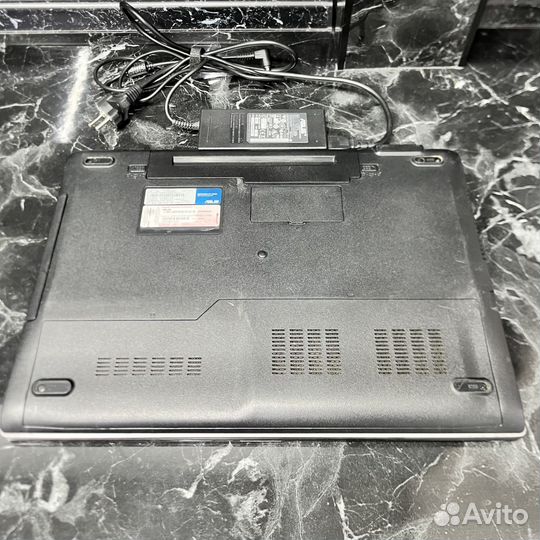 Asus n53s i5, 8gb ram, SSD 480