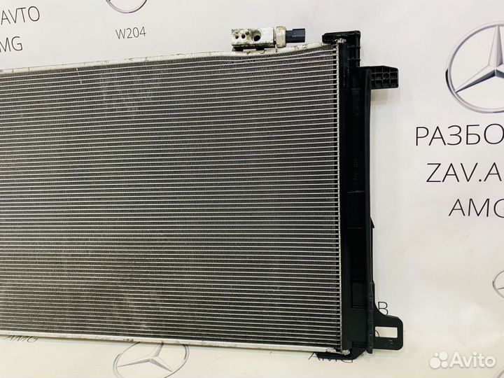 Радиатор кондиционера W212 W204 W207 W212 GLK