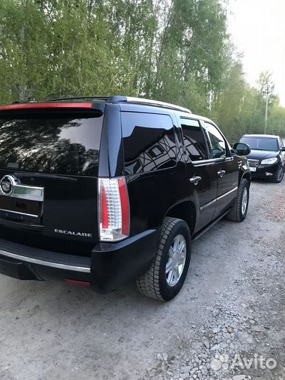 Cadillac Escalade AT, 2007, 200 000 км