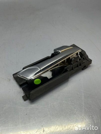 Ручка двери внутренняя правая Hyundai Solaris 1