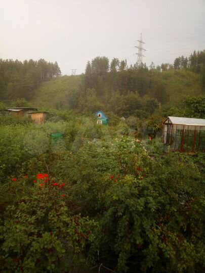 Дача 10 м² на участке 6 сот.