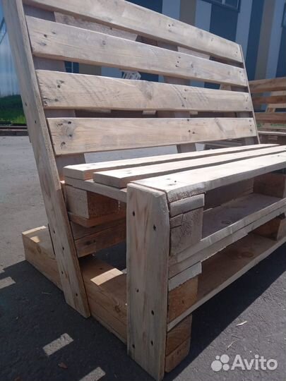 Лавочка из поддонов