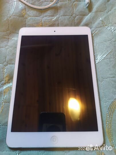 iPad mini wi-fi 16 GB White