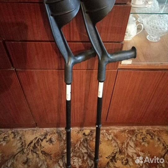 Костыли под локоть