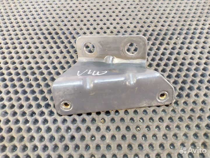 21117564 Кронштейн крана уровня пола главного