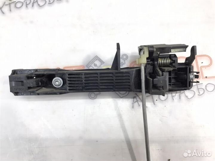 Внешняя ручка задней левой двери Toyota Estima (A